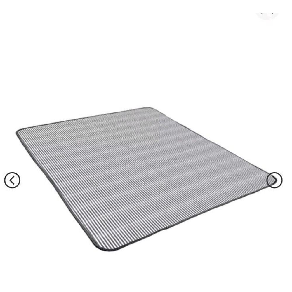 BERNINI Outdoor Insect Shield Blanket 57 X 68 Repels Mosqui, Ticks, fleas, Fly